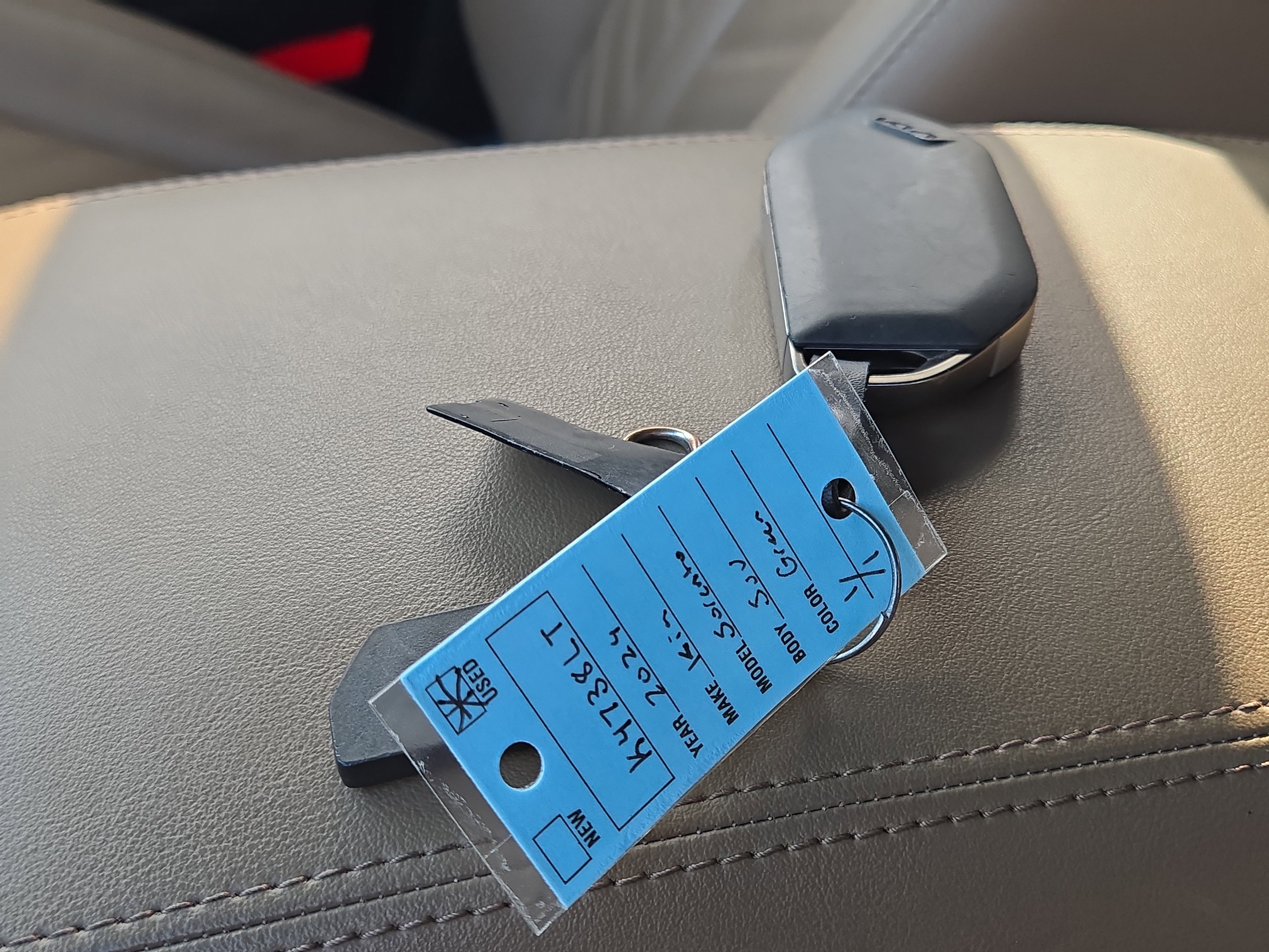 Used 2024 Kia Sorento SX Prestige w/ Olive Brown Leather Package image 35