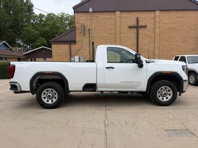 Used 2025 GMC Sierra 2500 Pro w/ 1SA Pro Safety Plus Package AWD/4WD image 3