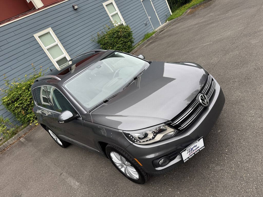 Used 2016 Volkswagen Tiguan SE AWD/4WD image 12