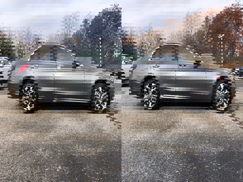 Certified 2021 Mercedes-Benz C 300 4MATIC Sedan w/ Premium Package image 8