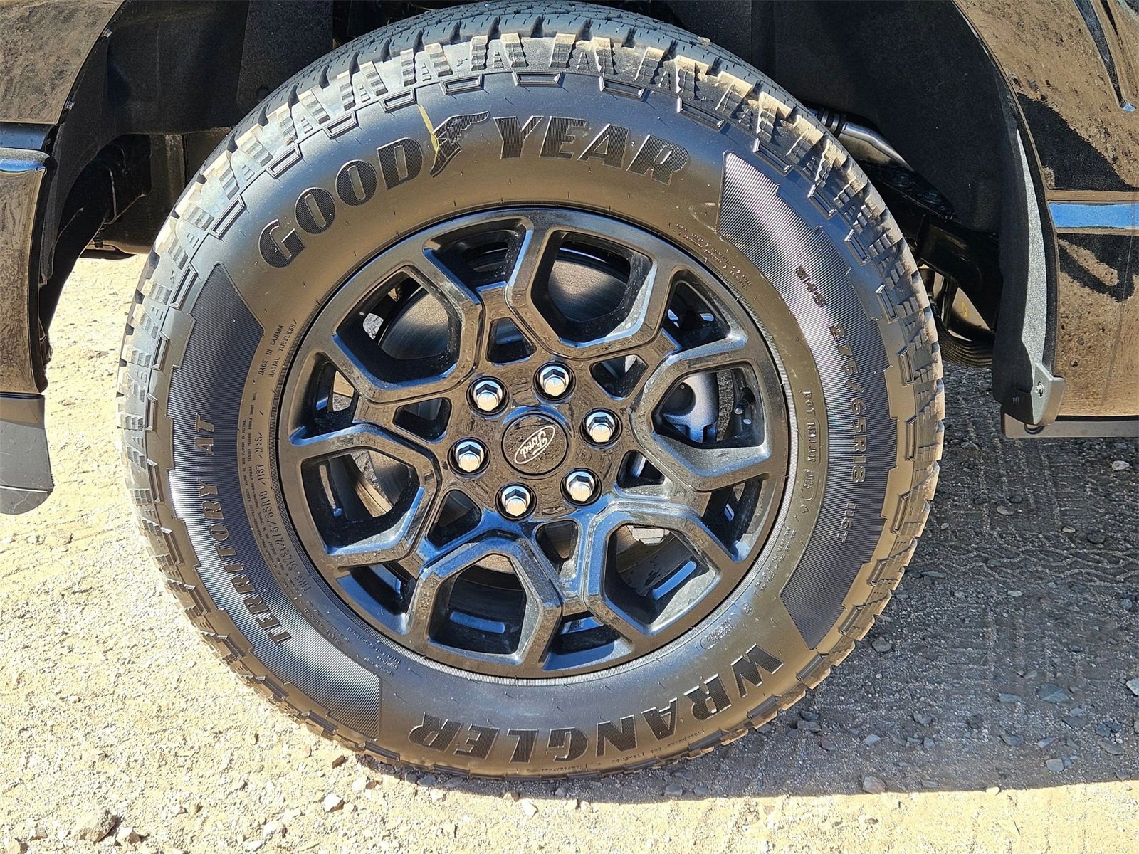 New 2025 Ford F150 XLT w/ Equipment Group 302A MID image 10