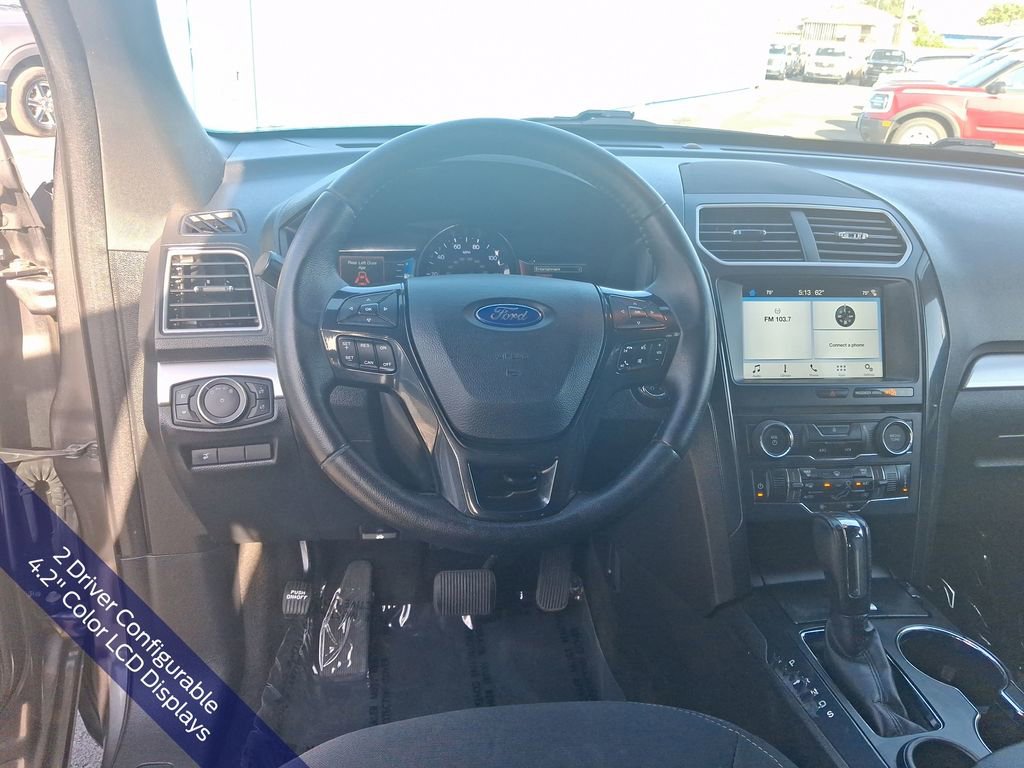 Used 2017 Ford Explorer XLT w/ Equipment Group 201A FWD image 16