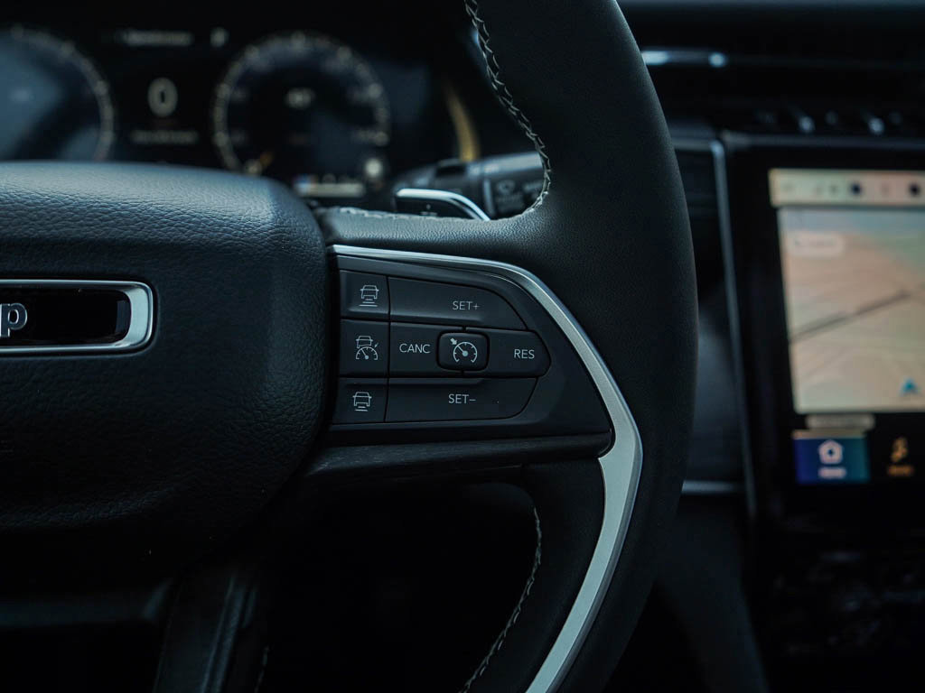 New 2025 Jeep Grand Cherokee Limited image 21