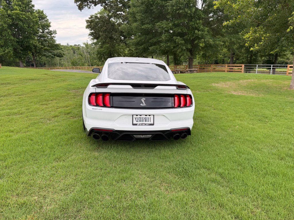 Used 2021 Ford Mustang Shelby GT500 w/ Technology Package RWD image 3