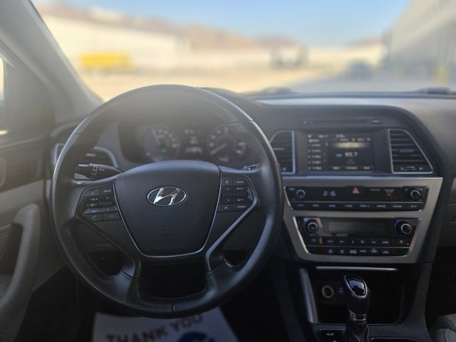 Used 2017 Hyundai Sonata Limited image 9