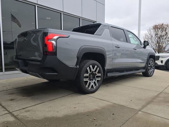 New 2026 Chevrolet Silverado EV LT AWD/4WD image 14
