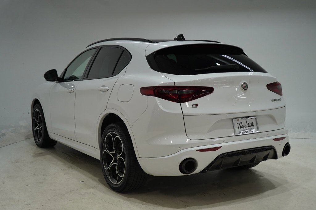 Used 2021 Alfa Romeo Stelvio Ti Sport AWD/4WD image 5