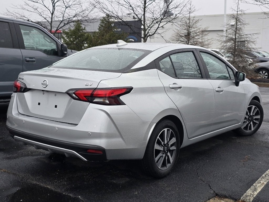 Used 2025 Nissan Versa SV image 7
