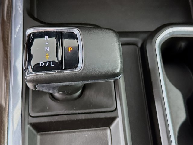 Used 2024 Chevrolet Silverado 1500 RST w/ Convenience Package II AWD/4WD image 17