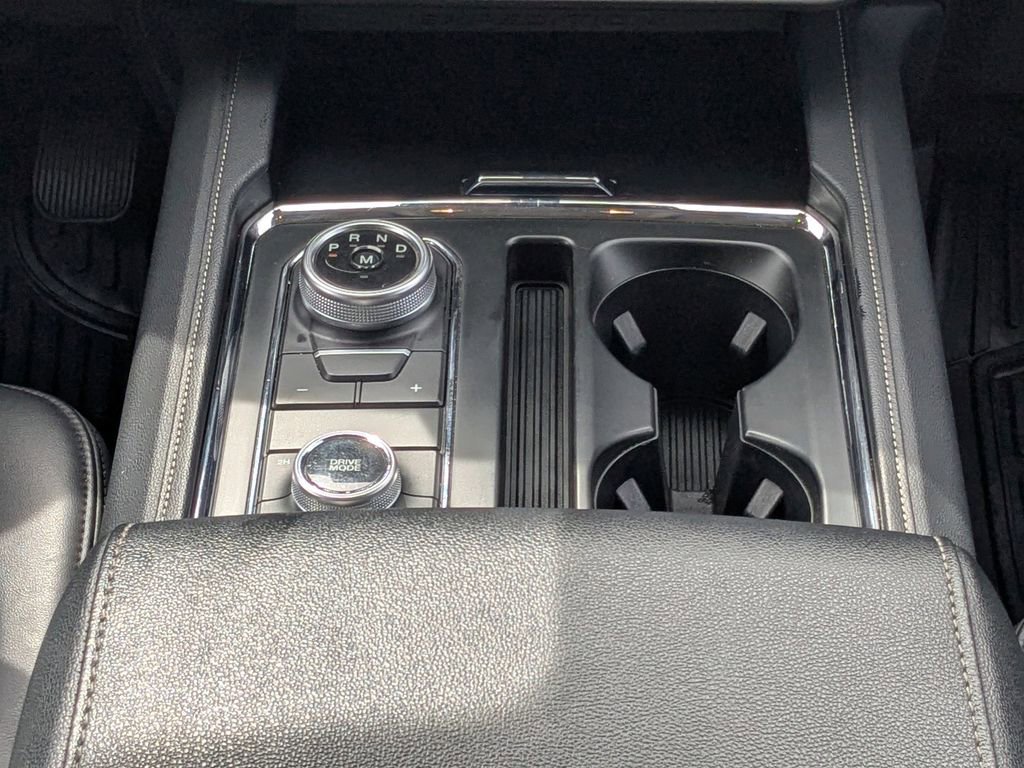 Used 2024 Ford Expedition XLT AWD/4WD image 19