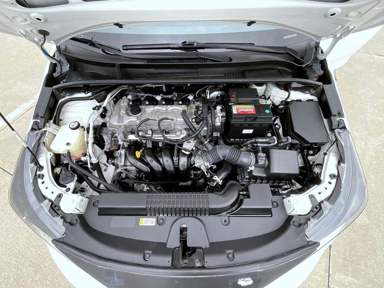 Used 2021 Toyota Corolla LE FWD image 25