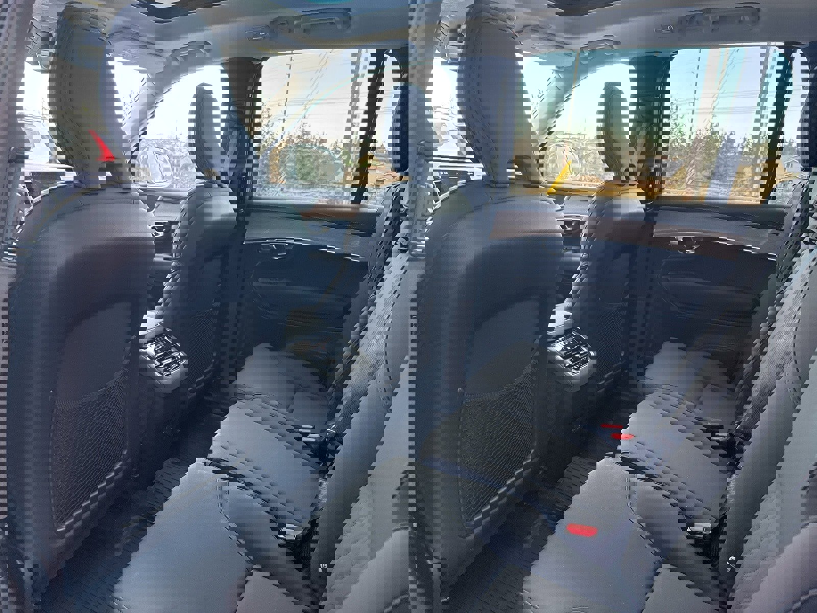 New 2026 Volvo XC90 B5 Core w/ Protection Package image 10