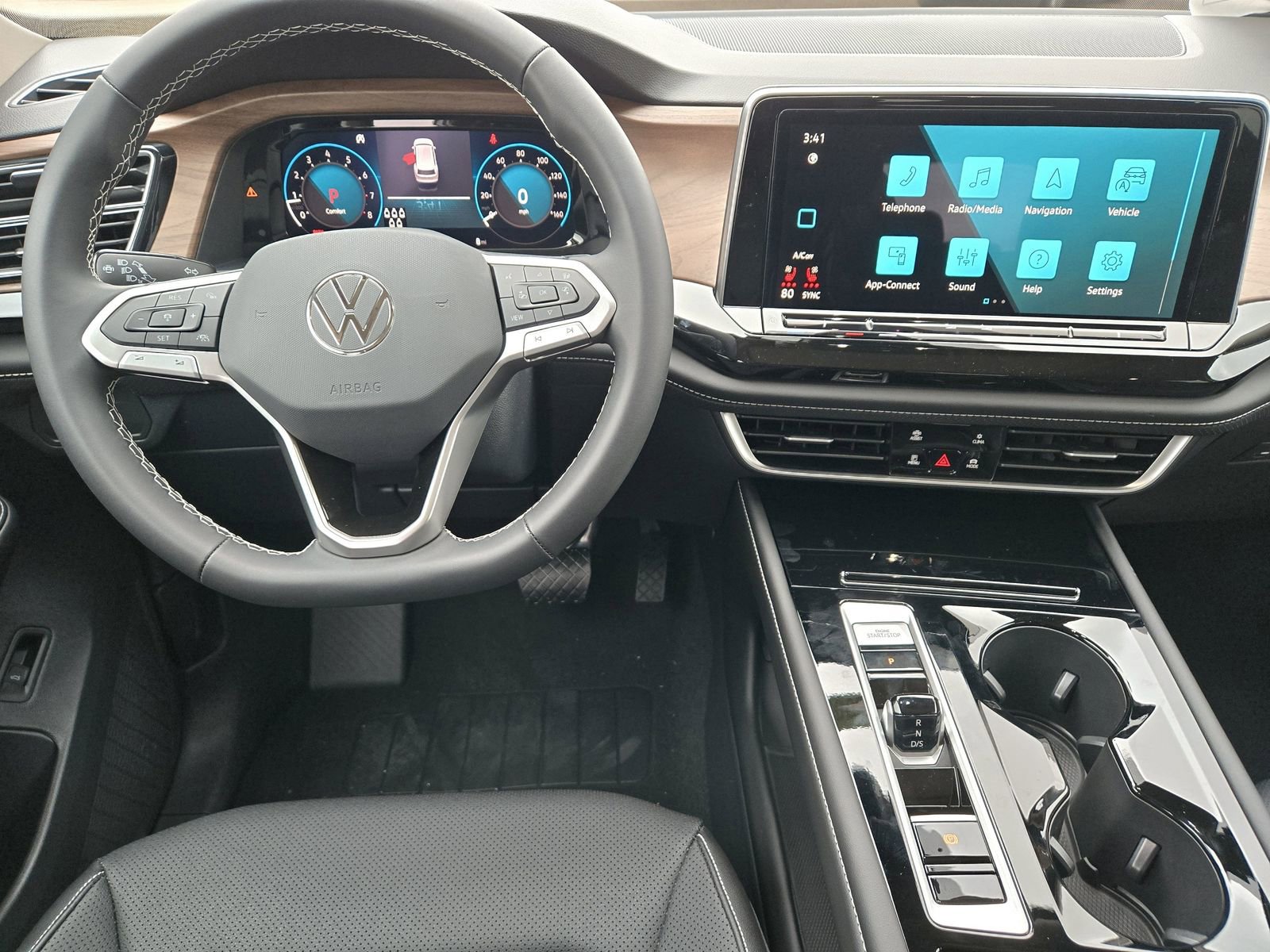 New 2026 Volkswagen Atlas SE image 9