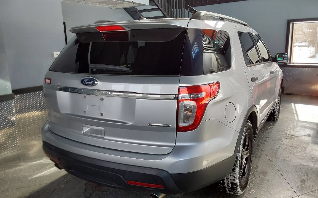 Used 2013 Ford Explorer FWD image 9