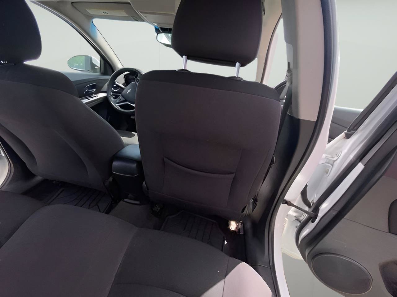 Used 2014 Chevrolet Cruze LT FWD image 32