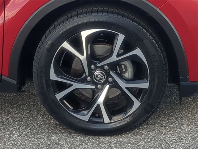 Certified 2021 Toyota C-HR XLE image 11