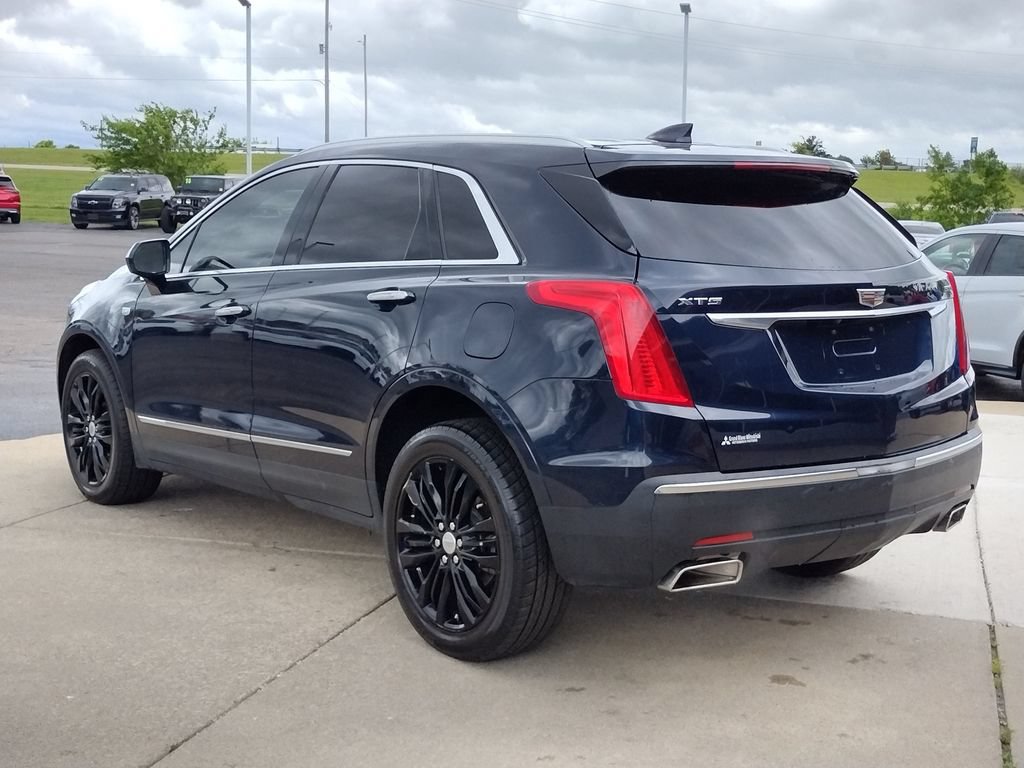 Used 2017 Cadillac XT5 Premium Luxury FWD image 7