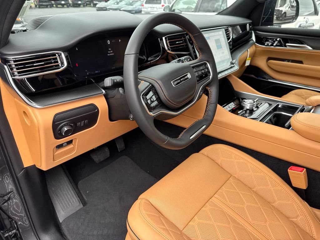 New 2026 Jeep Grand Wagoneer Summit AWD/4WD image 10