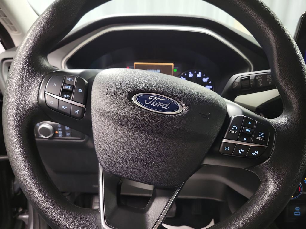 Used 2021 Ford Escape SE image 18