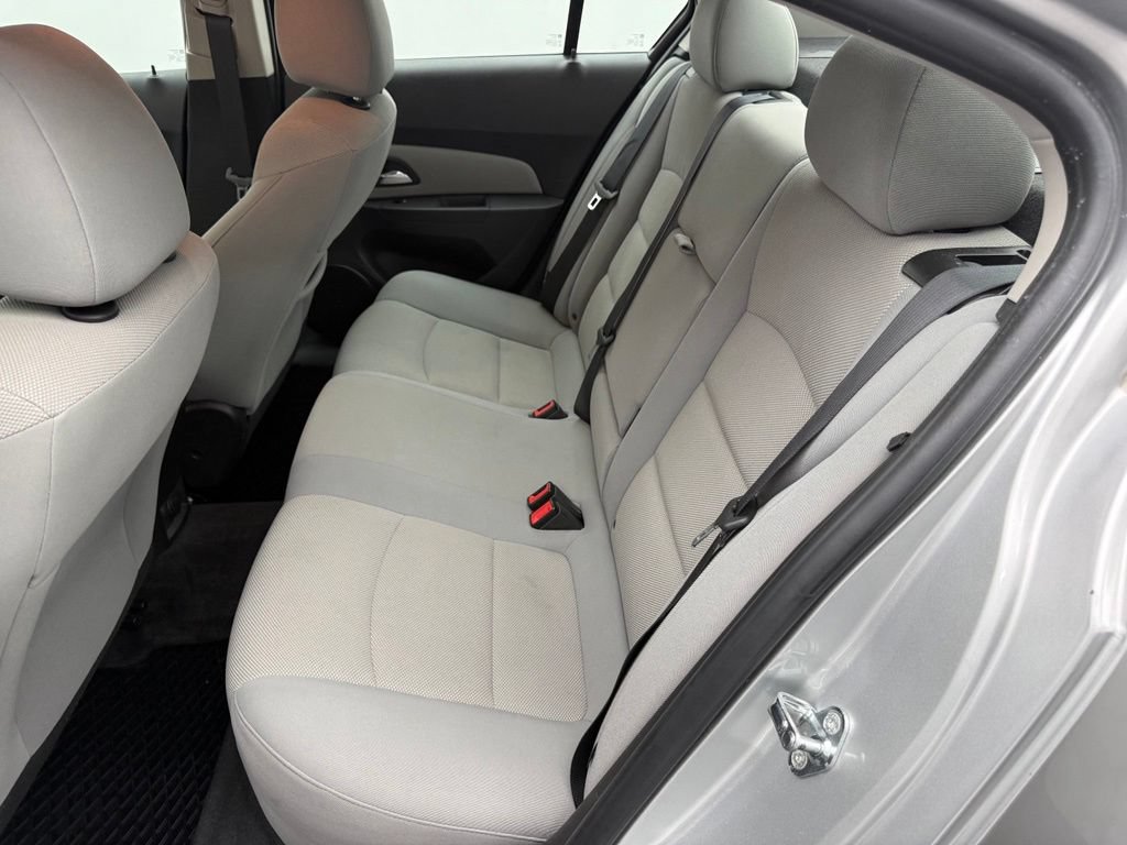 Used 2016 Chevrolet Cruze LT FWD image 34
