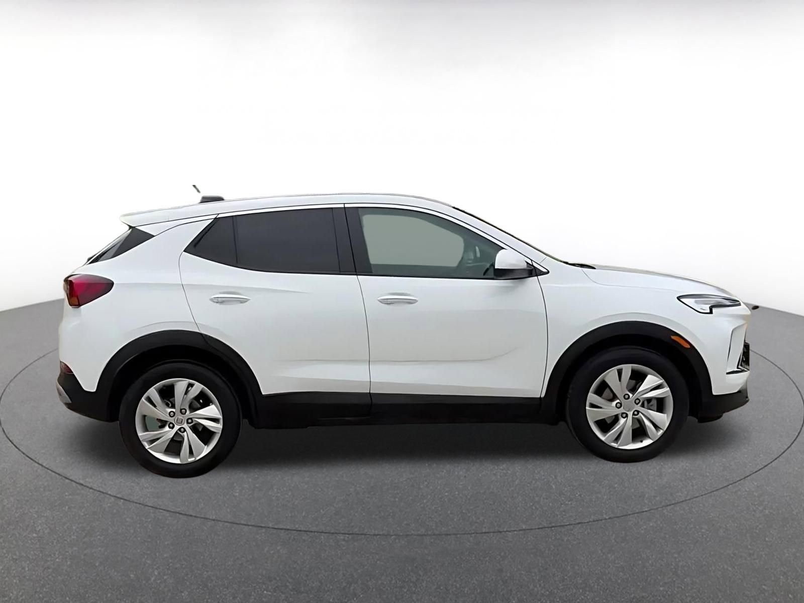 Used 2025 Buick Encore GX Preferred FWD image 16