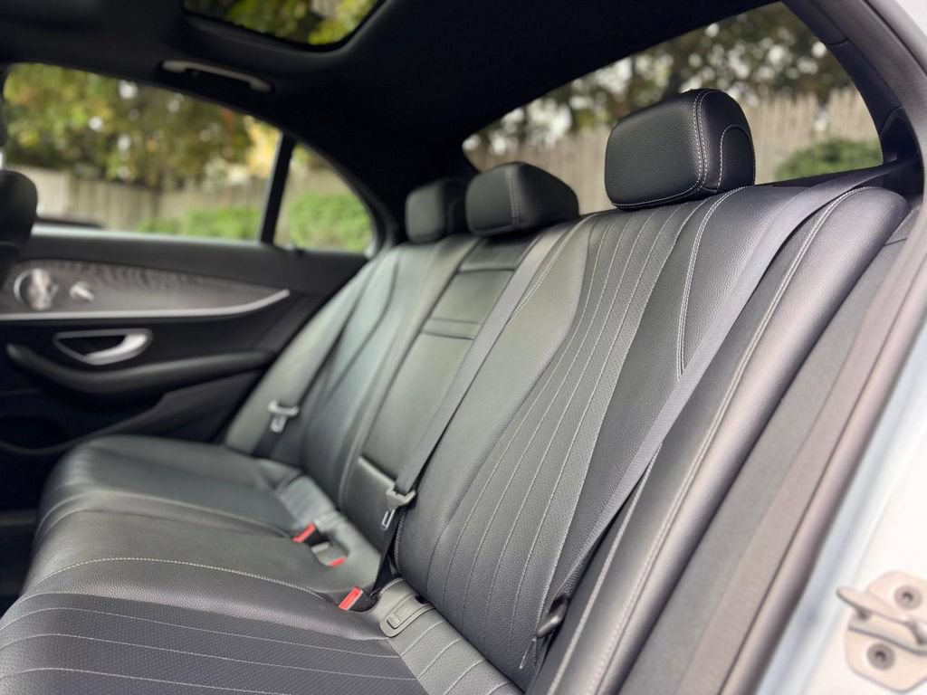 Used 2021 Mercedes-Benz E 350 4MATIC Sedan image 25