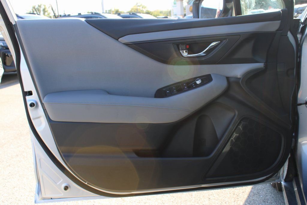 Used 2025 Subaru Legacy Premium image 7