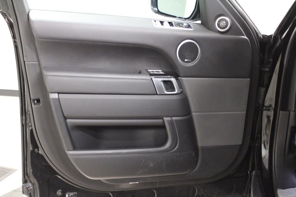 Used 2022 Land Rover Range Rover Sport HSE Dynamic image 15