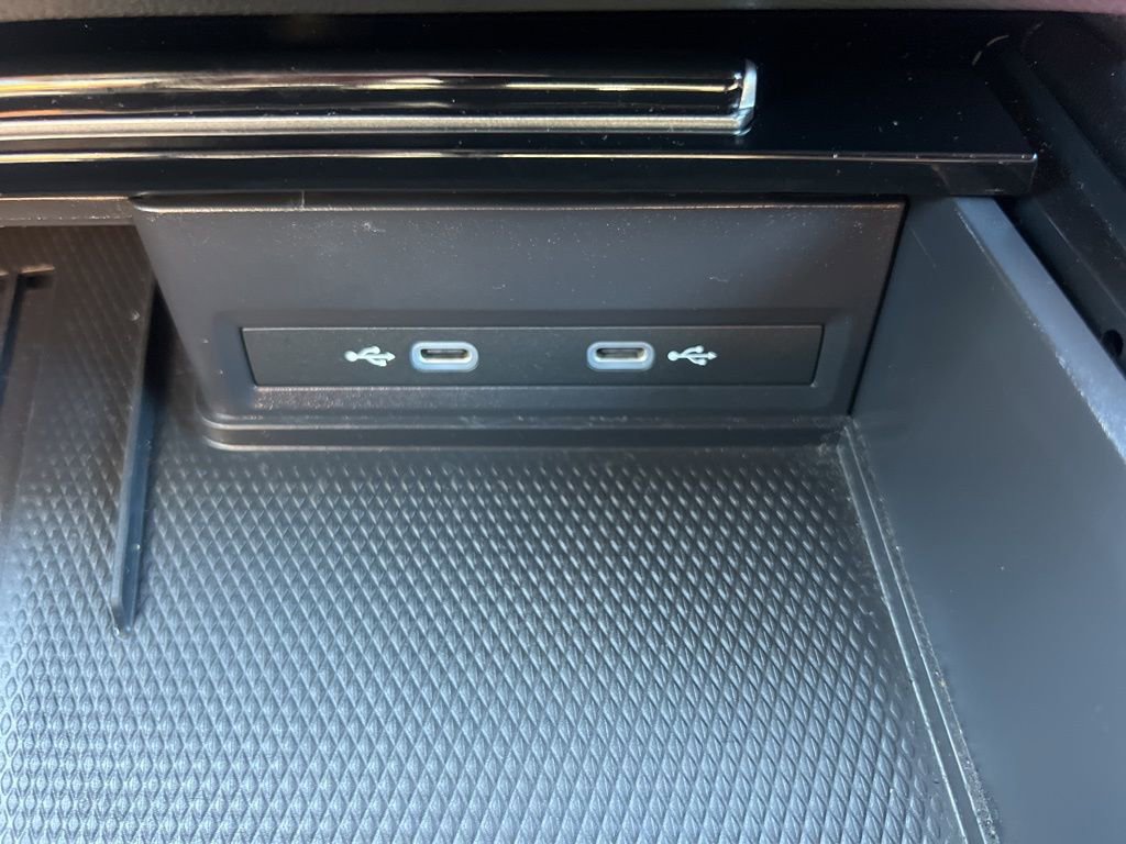 Used 2025 Volkswagen Atlas Cross Sport SE image 57