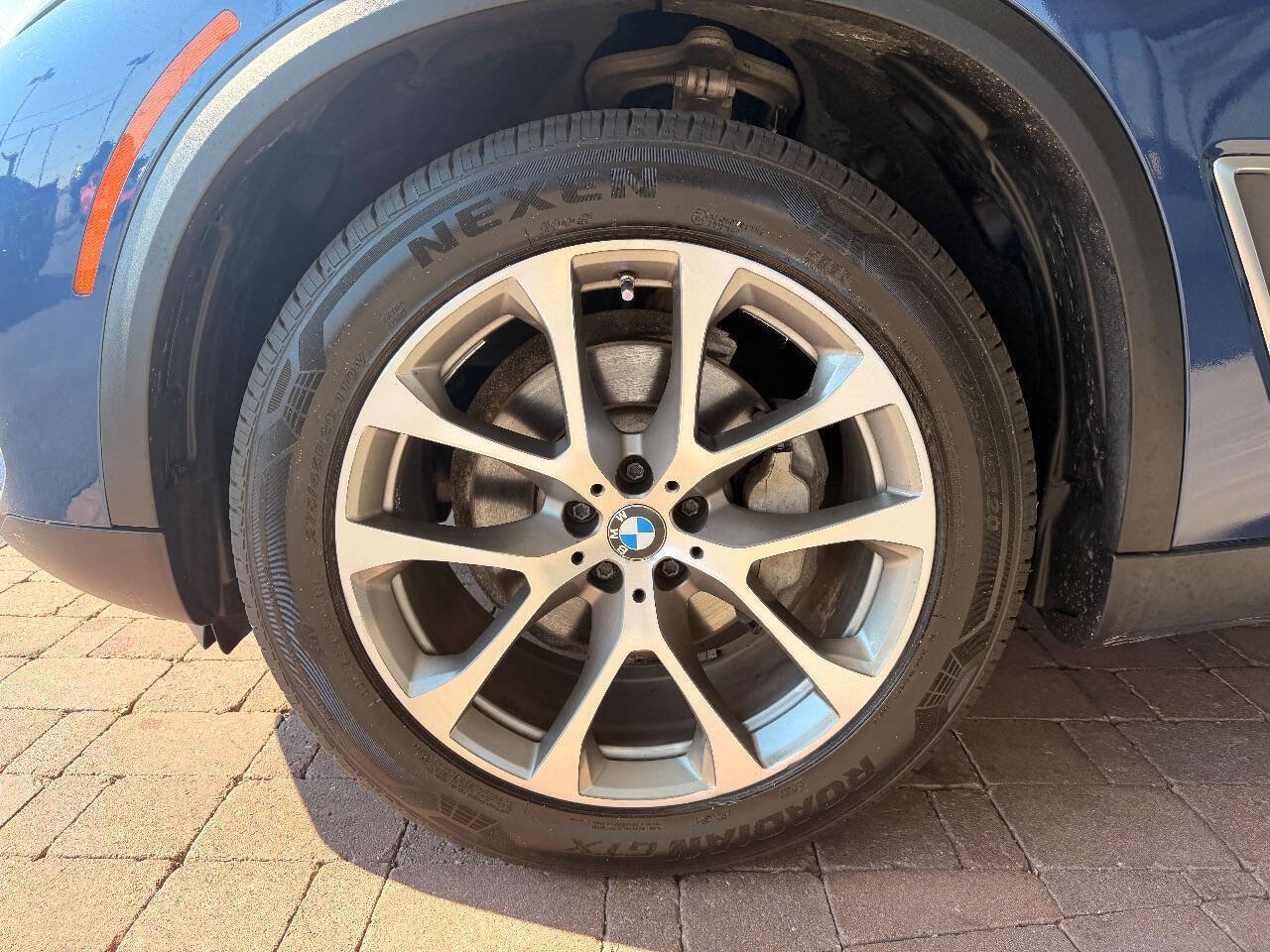 Used 2019 BMW X5 xDrive40i w/ Convenience Package image 20