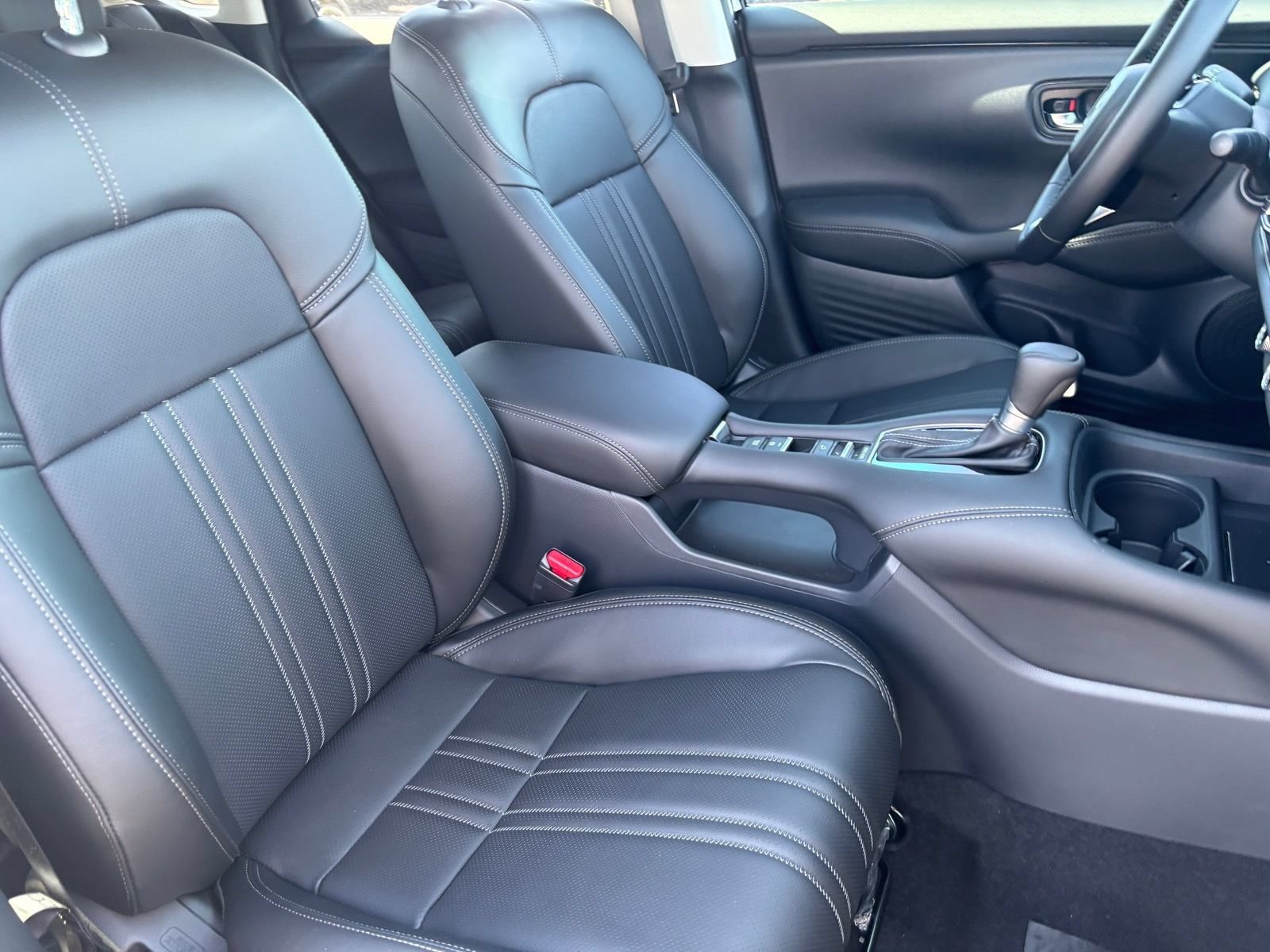 New 2026 Honda HR-V EX-L image 7