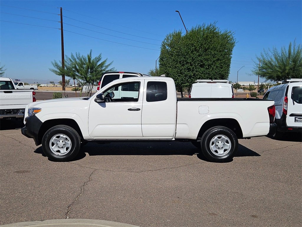 Used 2022 Toyota Tacoma SR image 7