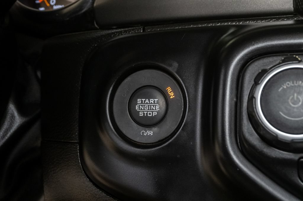 Used 2023 Jeep Wrangler Unlimited Sport AWD/4WD image 15