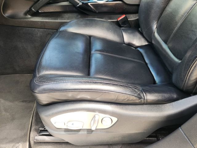 Used 2017 Porsche Cayenne Platinum Edition AWD/4WD image 23