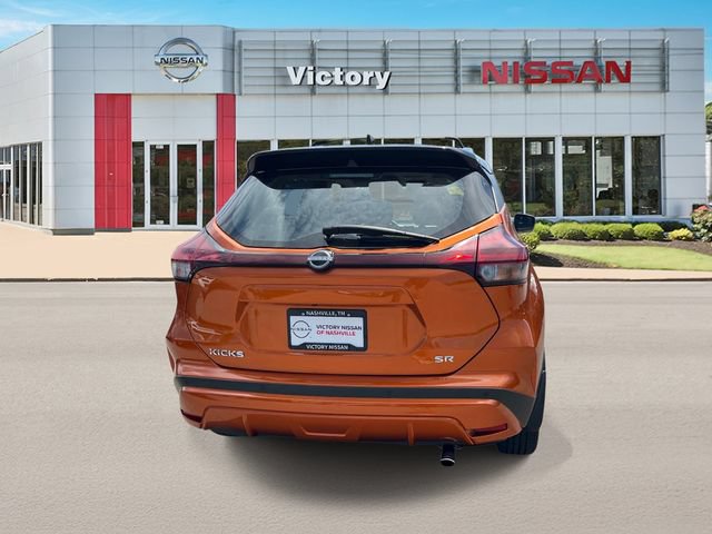 Used 2023 Nissan Kicks SR w/ SR Premium Package FWD image 4