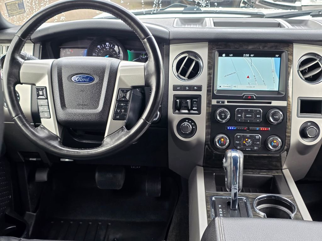 Used 2016 Ford Expedition Limited w/ Equipment Group 301A image 10