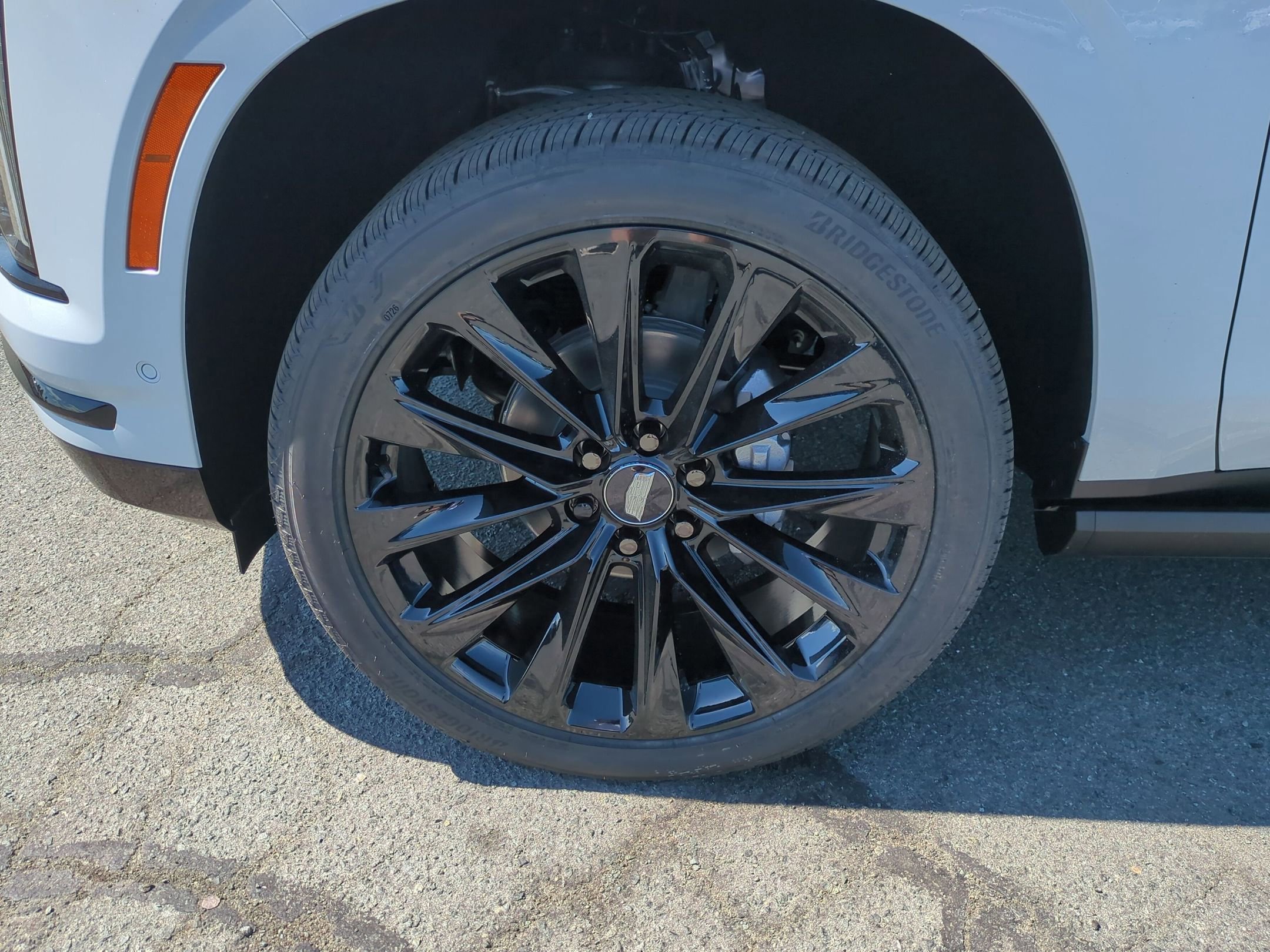 New 2026 Cadillac Escalade Platinum Sport w/ LPO, ONYX Package AWD/4WD image 10