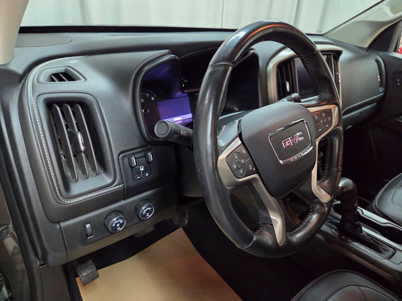 Used 2020 GMC Canyon Denali AWD/4WD image 19