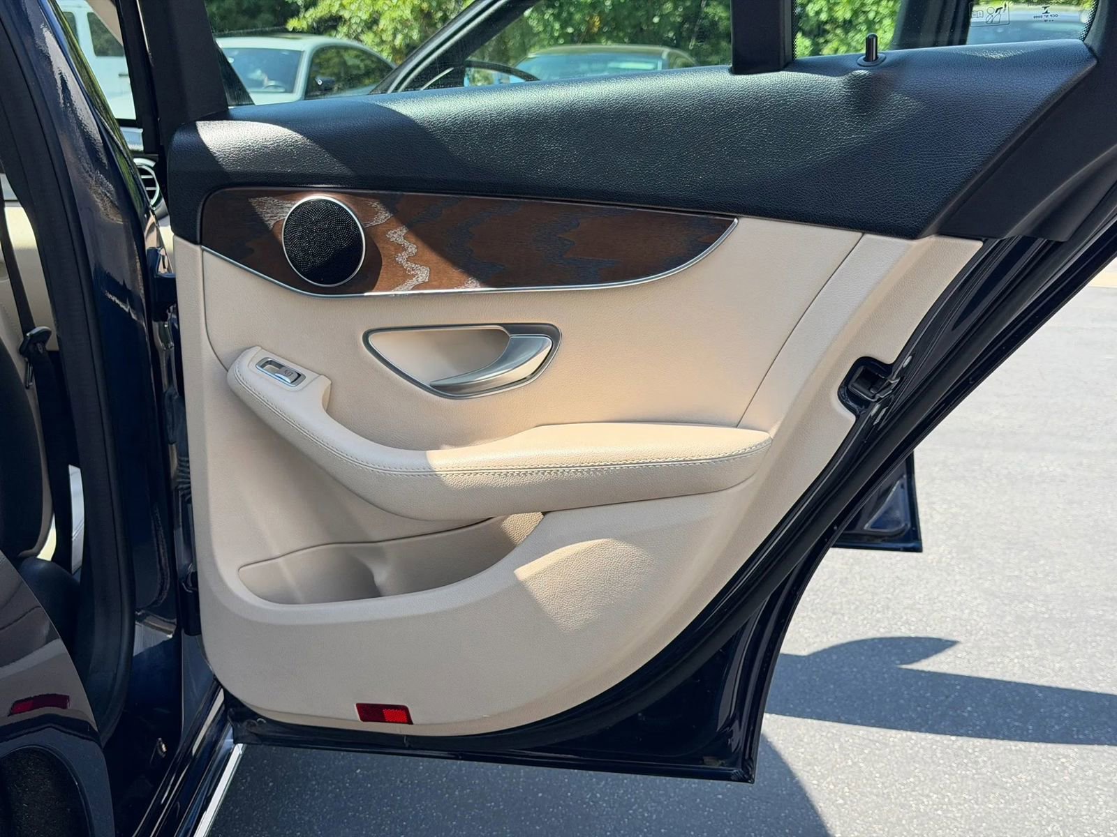 Used 2018 Mercedes-Benz C 300 Sedan w/ Premium Package image 25