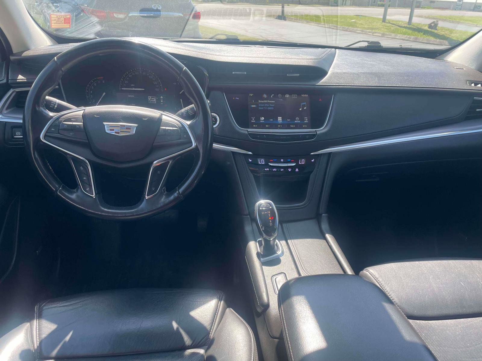 Used 2018 Cadillac XT5 Luxury w/ Driver Awareness Package image 7