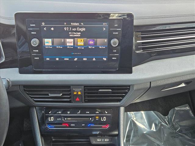 Used 2025 Volkswagen Jetta SE image 13