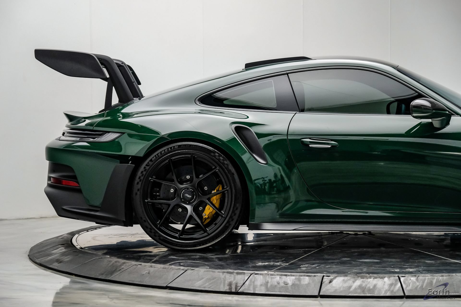 Used 2025 Porsche 911 GT3 RS RWD image 29