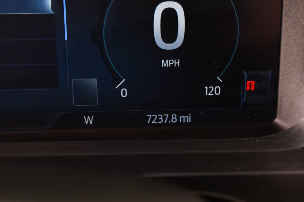 Used 2025 Ford F150 Lightning Platinum AWD/4WD image 28