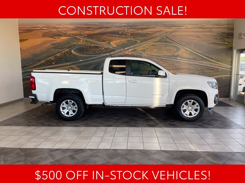 Used 2022 Chevrolet Colorado LT w/ Fleet Safety Package RWD image 2
