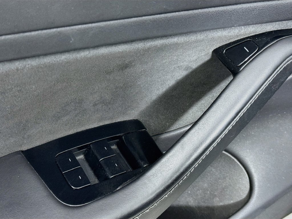 Used 2019 Tesla Model 3 Standard Range RWD image 14