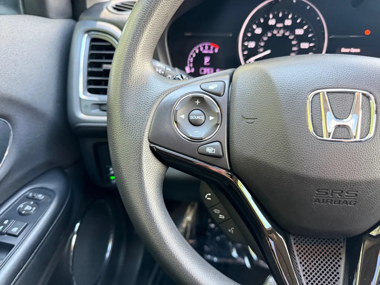 Used 2022 Honda HR-V EX image 22