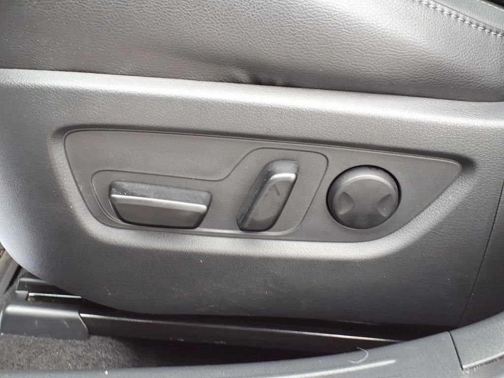 Certified 2025 MAZDA CX-50 AWD 2.5 S w/ Weather Package image 12