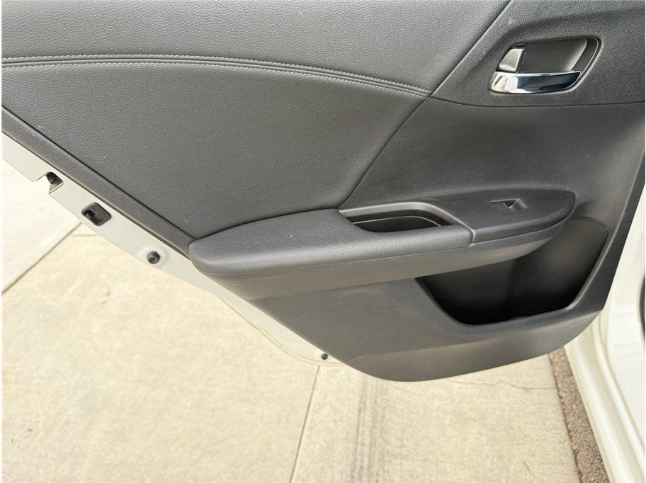 Used 2013 Honda Accord Sport image 31
