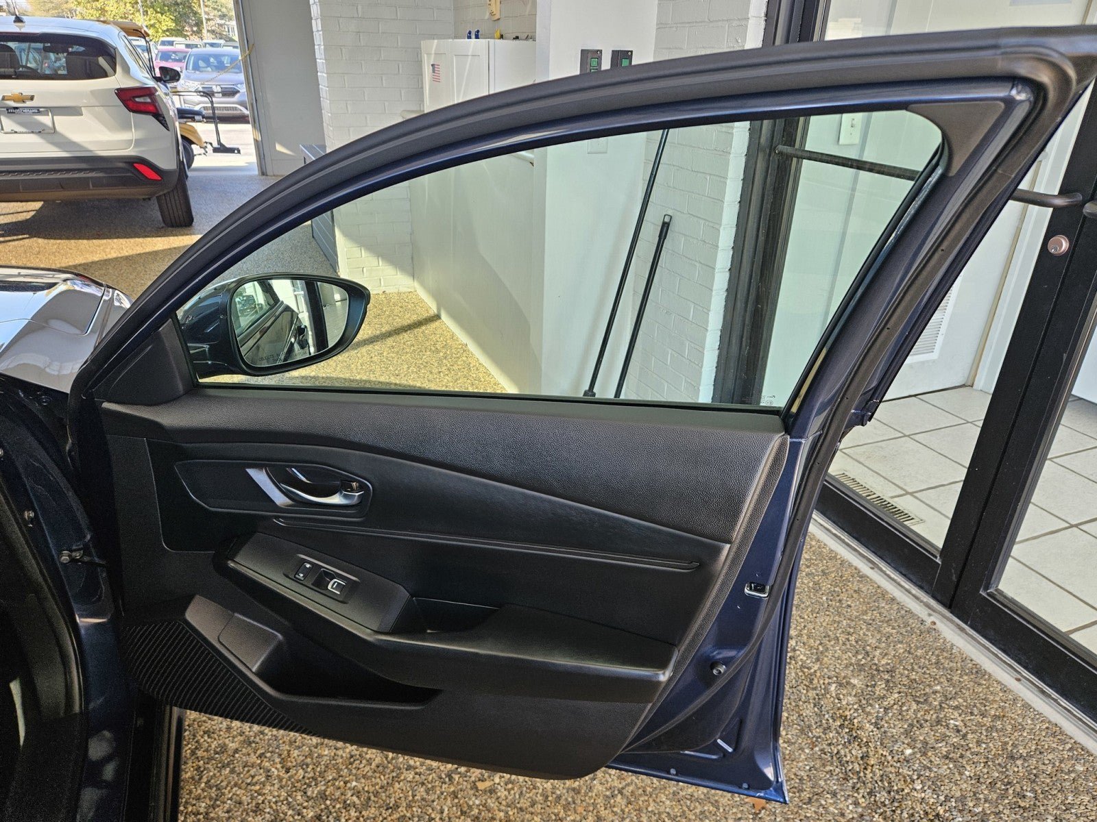 Used 2024 Honda Accord EX-L image 13