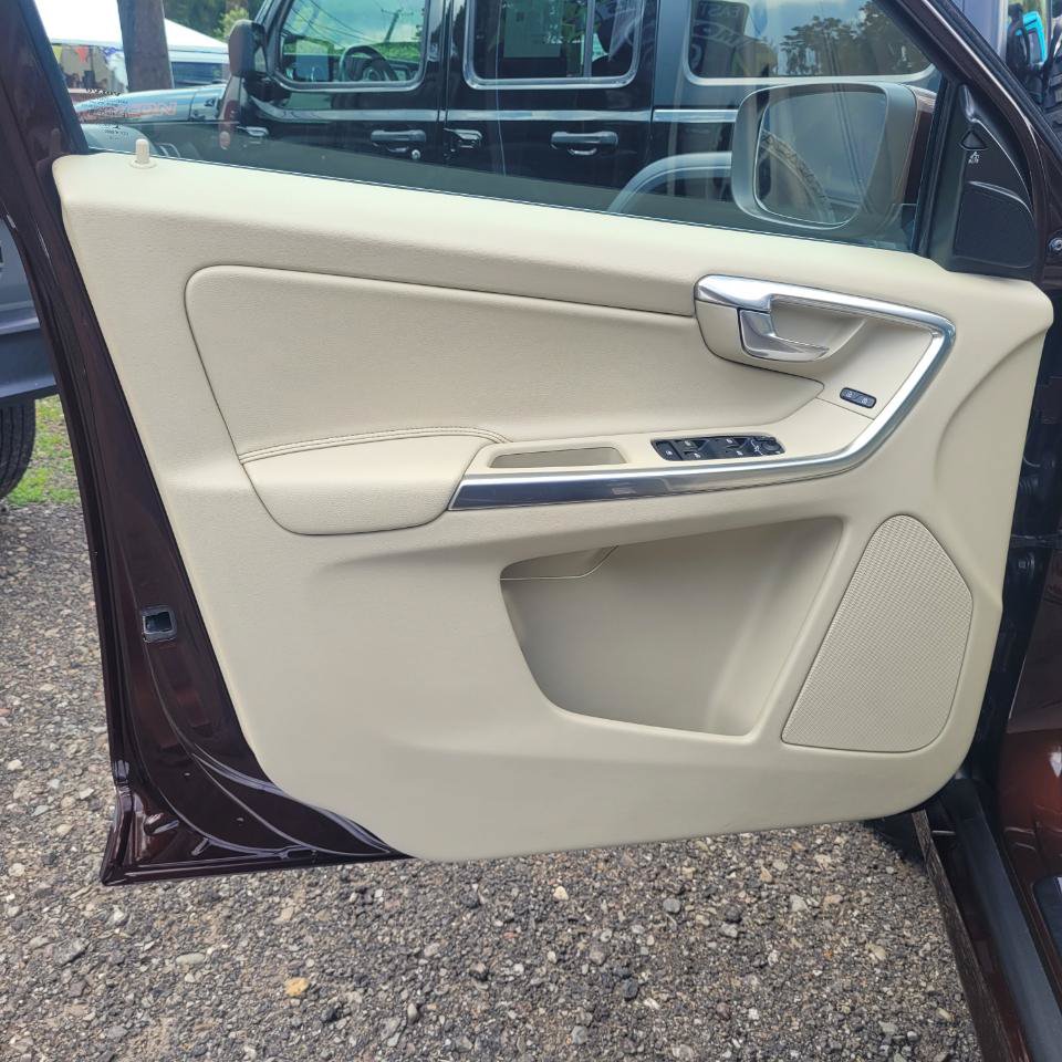 Used 2016 Volvo XC60 T5 Premier AWD/4WD image 10